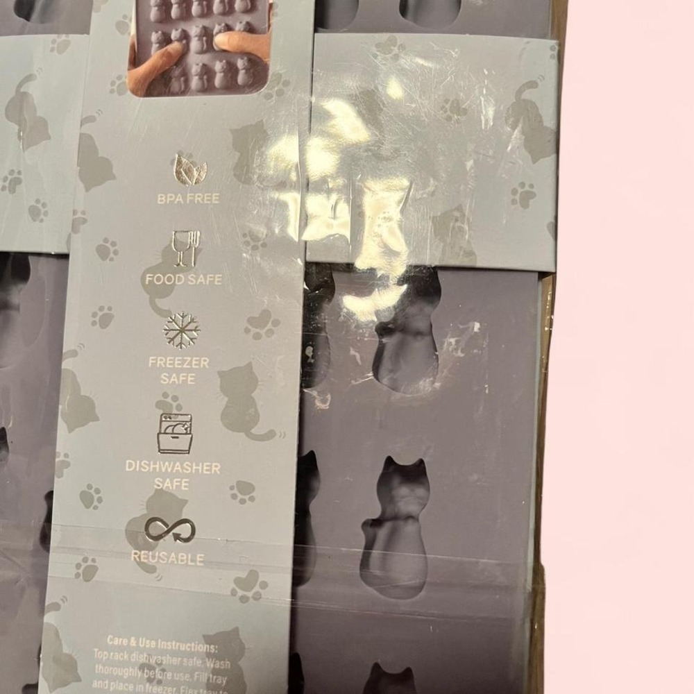Gourmet 30 cat ice cube tray #catsofinstagram - Picture 3 of 3